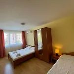 Noks Sp Apartments-elenite アパート *