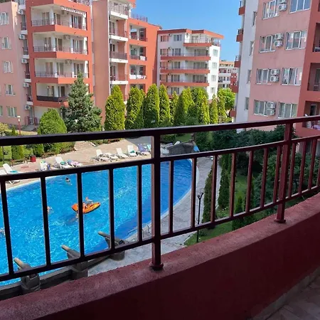 Noks Sp Apartments-elenite شقة